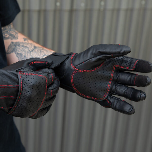 guantes-borrego-negro-rojo-03